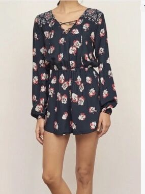 Abercrombie & Fitch blue floral romper size small, long sleeve